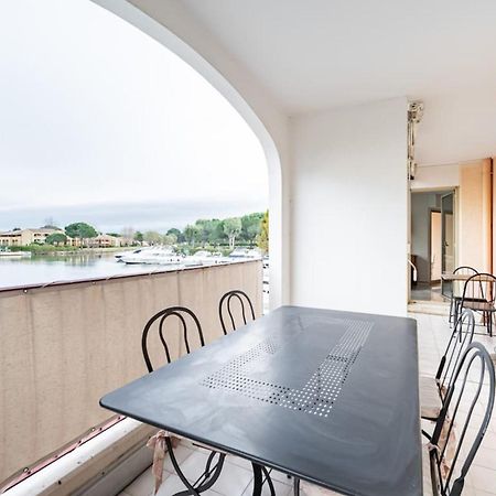 Spacious Apartment With Pool Located In The Marina Of Mandelieu المظهر الخارجي الصورة